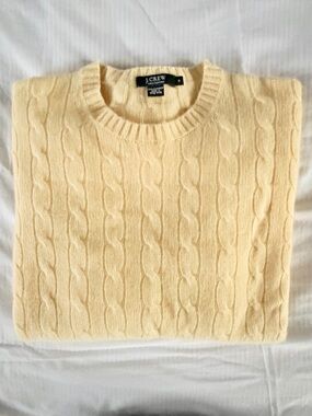 J. Crew Men's Cashmere Cable-Knit Crewneck Sweater in Pale Yellow Size Medium
